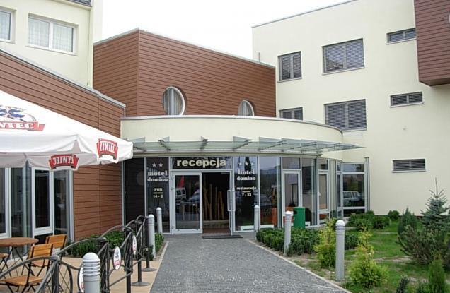 Hotel Domino Niemodlin Luaran gambar